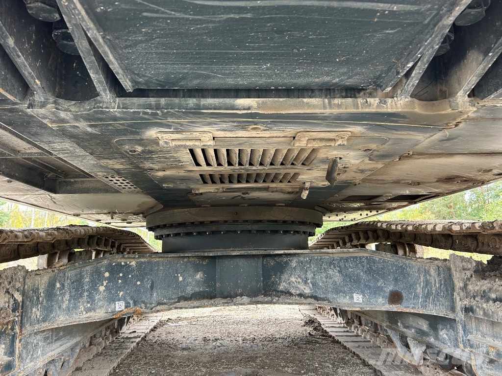 Hyundai HX 300 AL Kāpurķēžu ekskavatori