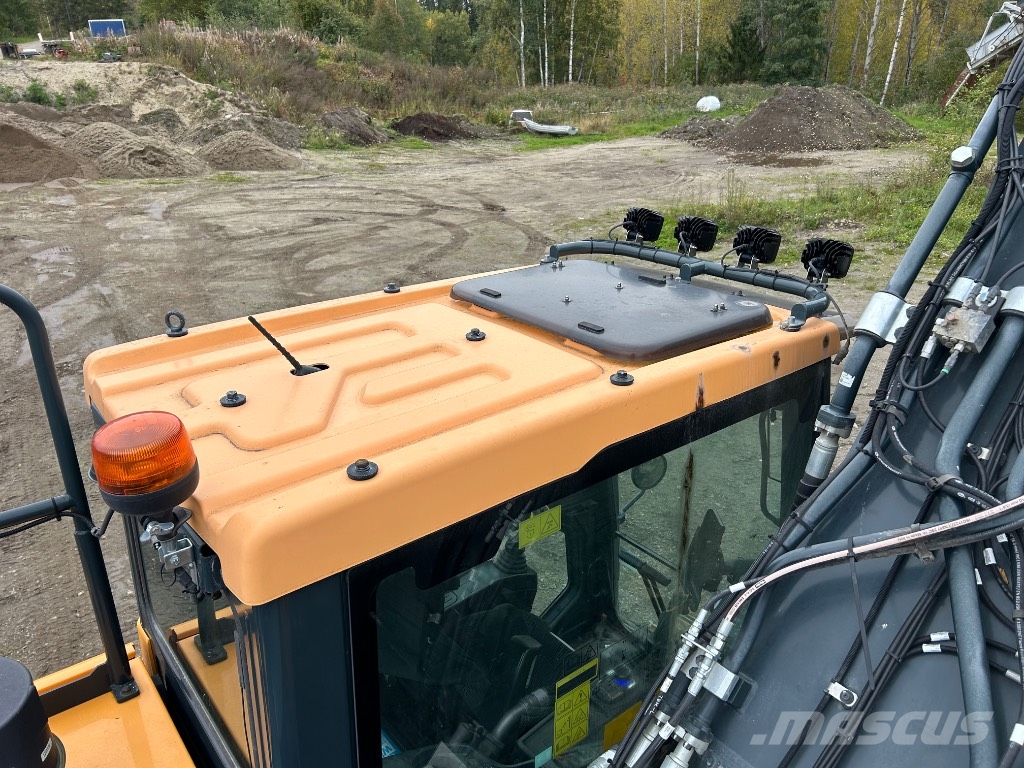 Hyundai HX 300 AL Kāpurķēžu ekskavatori