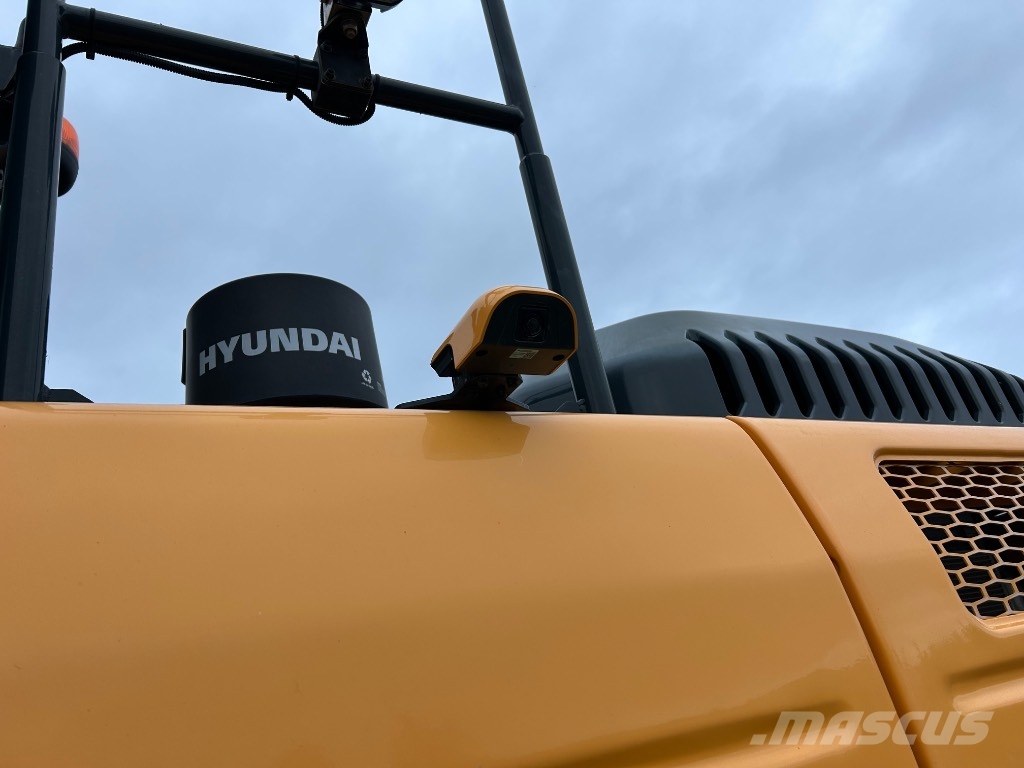 Hyundai HX 300 AL Kāpurķēžu ekskavatori