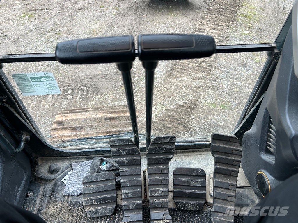 Hyundai HX 300 AL Kāpurķēžu ekskavatori