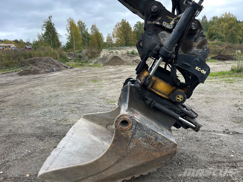 Hyundai HX 300 AL Kāpurķēžu ekskavatori