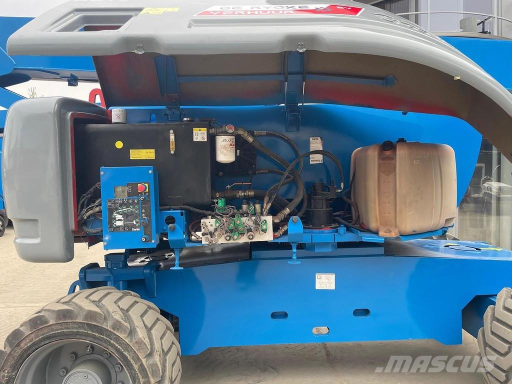 Genie Z80-60 Plataformas con brazo de elevación manual