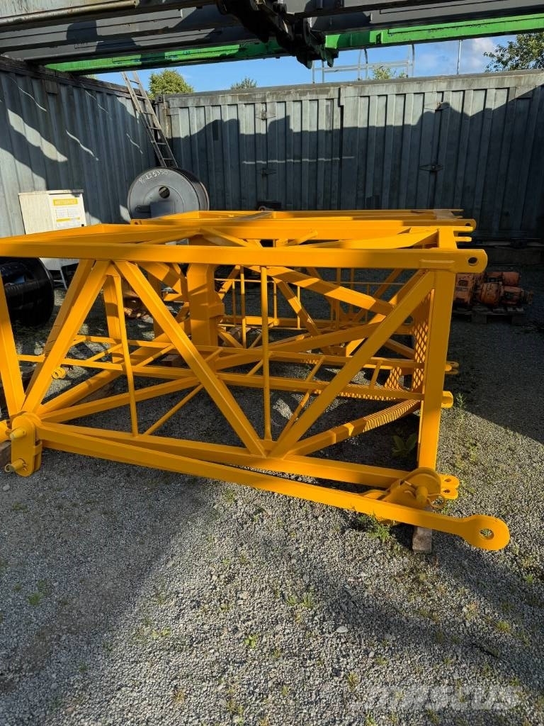 Liebherr Turmstücke 63 K, Montagepodeste 120 HC Piezas y equipos para grúas