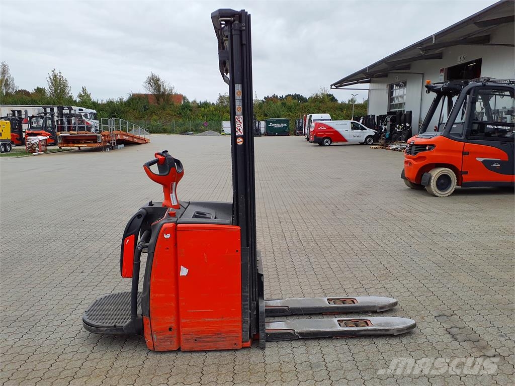 Linde L14AP Samopogonski ročni viličarji