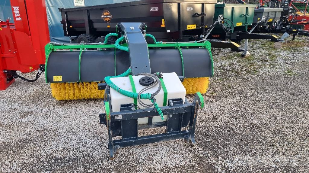 Sami Sopvals HB-3000 其他清扫车和扫雪车