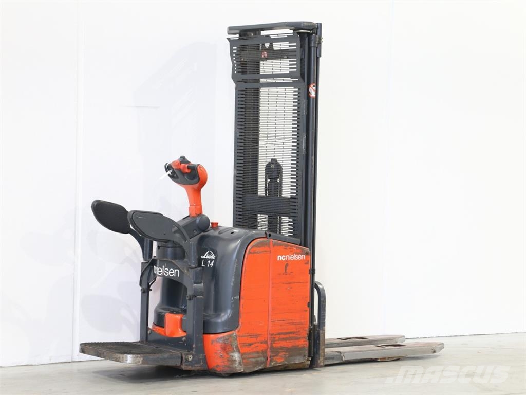 Linde L14API/372 Παλετοφόρα πεζού χειριστή με ιστό
