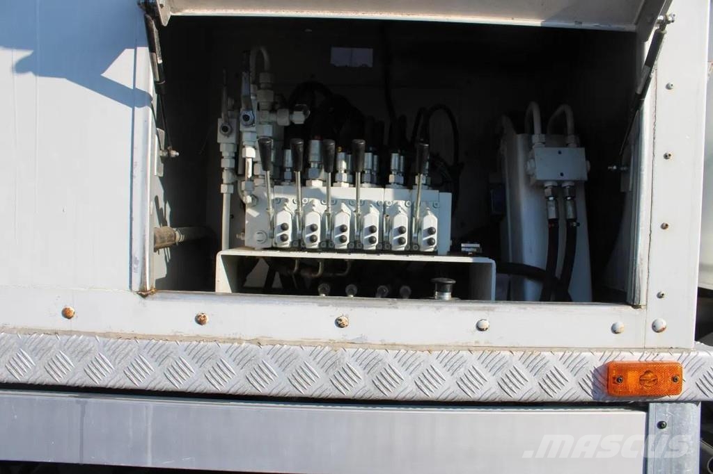 Renault Midlum 220 + 14METER + EURO 5 Plataformas sobre camión