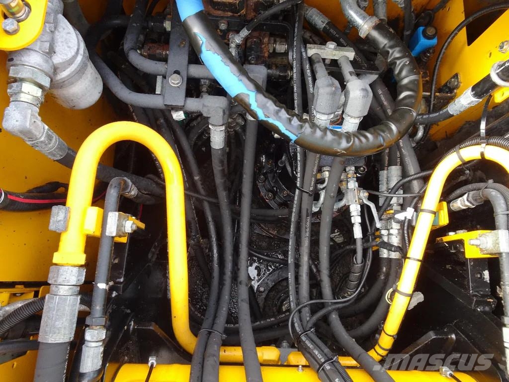 JCB JS190LC-4 Escavadeiras de esteiras