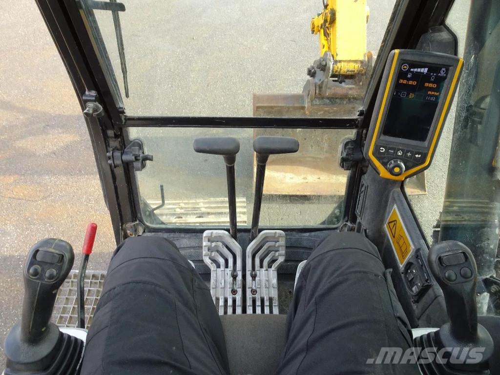 JCB JS190LC-4 Escavadeiras de esteiras