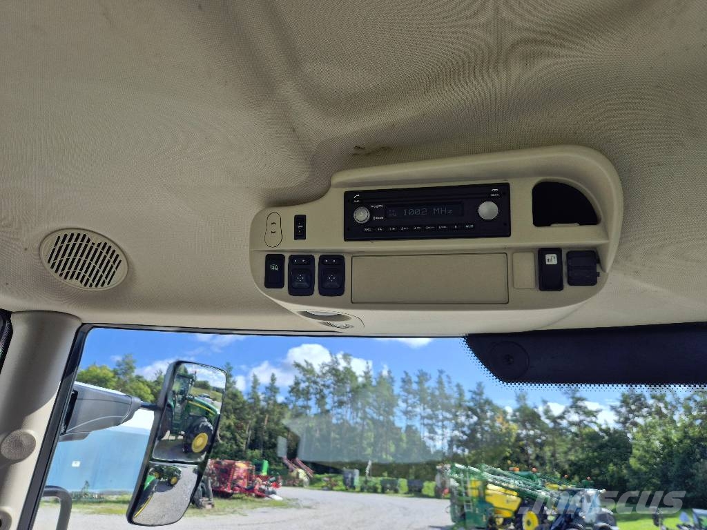 John Deere 6155R Traktoren