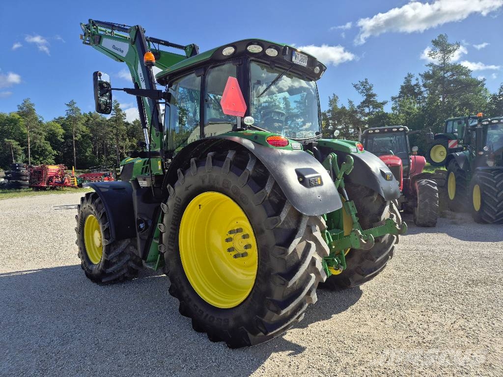 John Deere 6155R Traktoren