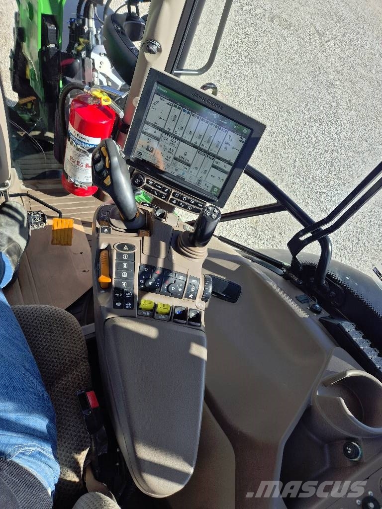 John Deere 6155R Traktoren