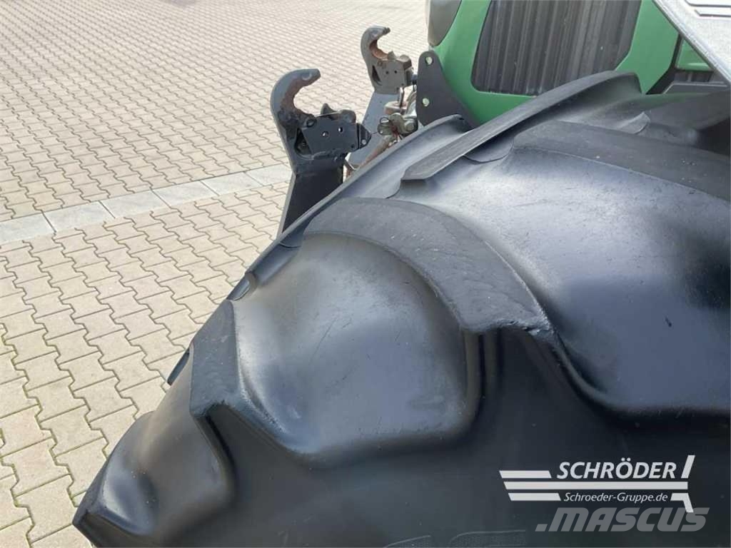 Fendt 820 VARIO TMS Трактори