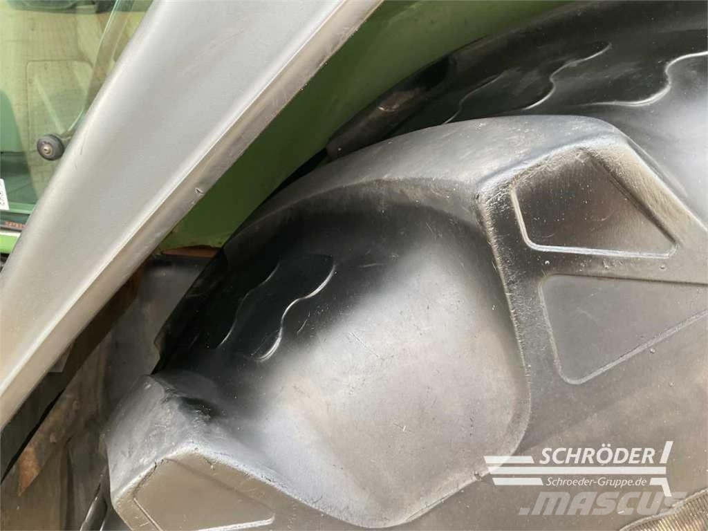Fendt 820 VARIO TMS Трактори