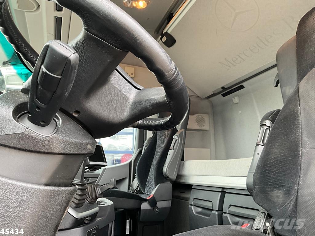 Mercedes-Benz Arocs 3251 8x4 Euro 6 Retarder HMF 85 Tonmeter laa 全路面起重機/吊車