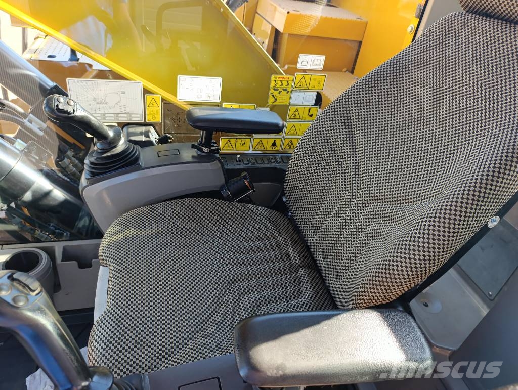 CAT 325 FL CR Lánctalpas kotrók