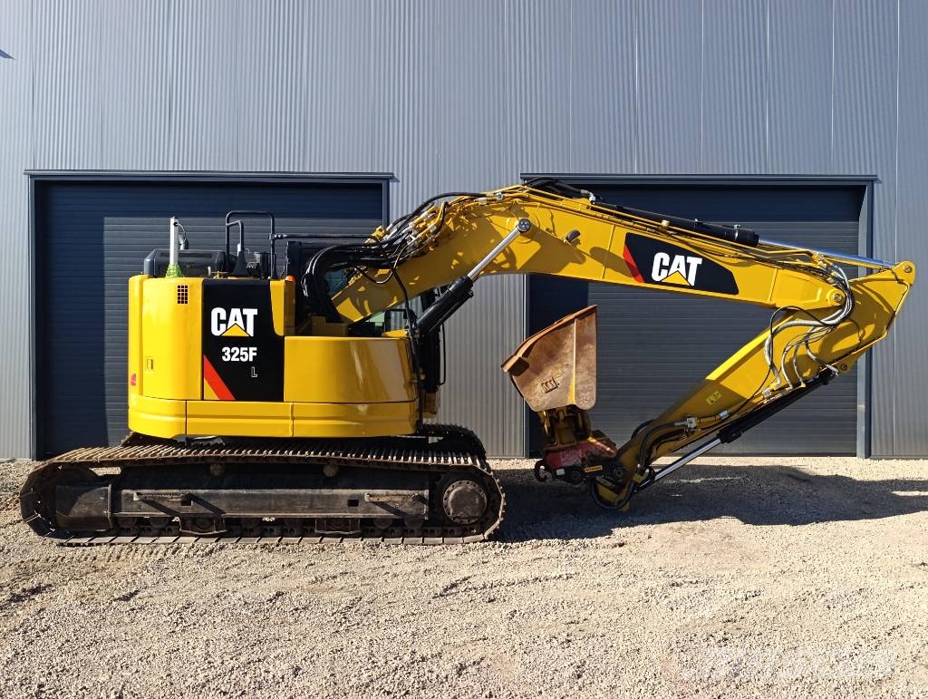 CAT 325 FL CR Lánctalpas kotrók