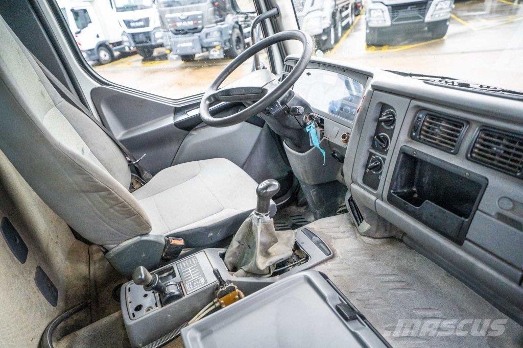 Renault PREMIUM 320+HIAB 112+2EXT Camiones bañeras basculantes o volquetes