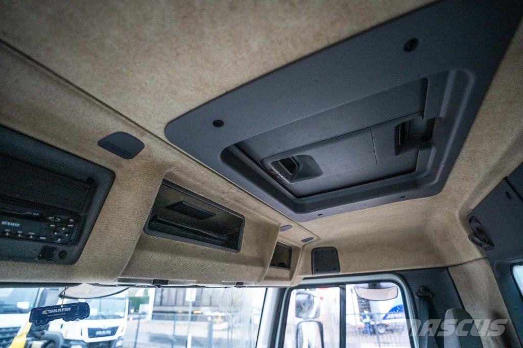 Renault PREMIUM 320+HIAB 112+2EXT Camiones bañeras basculantes o volquetes