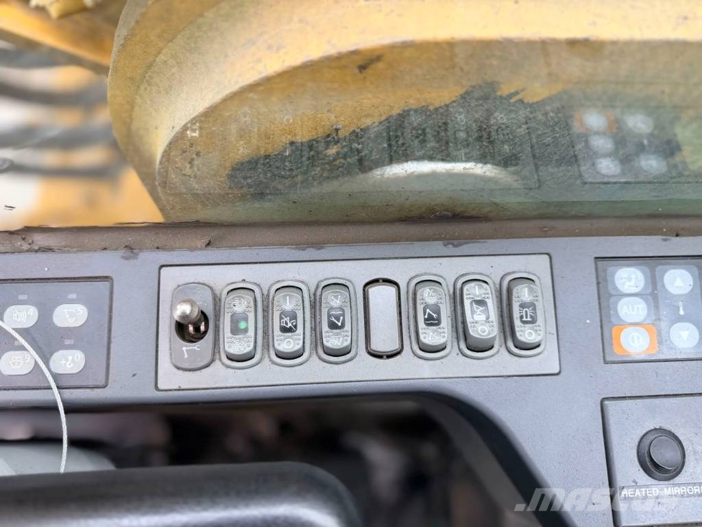 CAT 336F L Vikšriniai ekskavatoriai