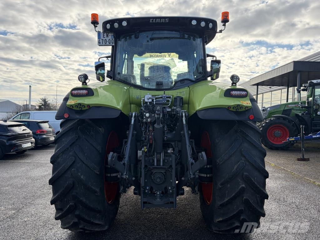 CLAAS Axion 810 CEBIS Tracteur