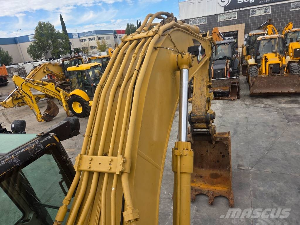 CAT 322 B LN Lánctalpas kotrók