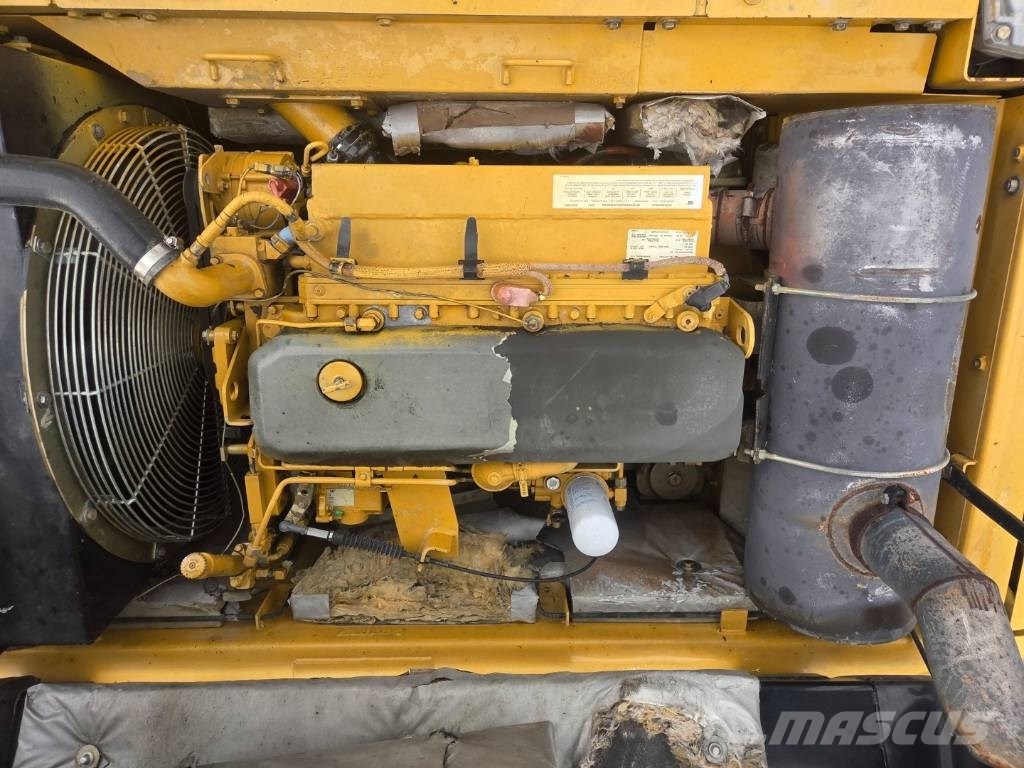 CAT 322 B LN Lánctalpas kotrók