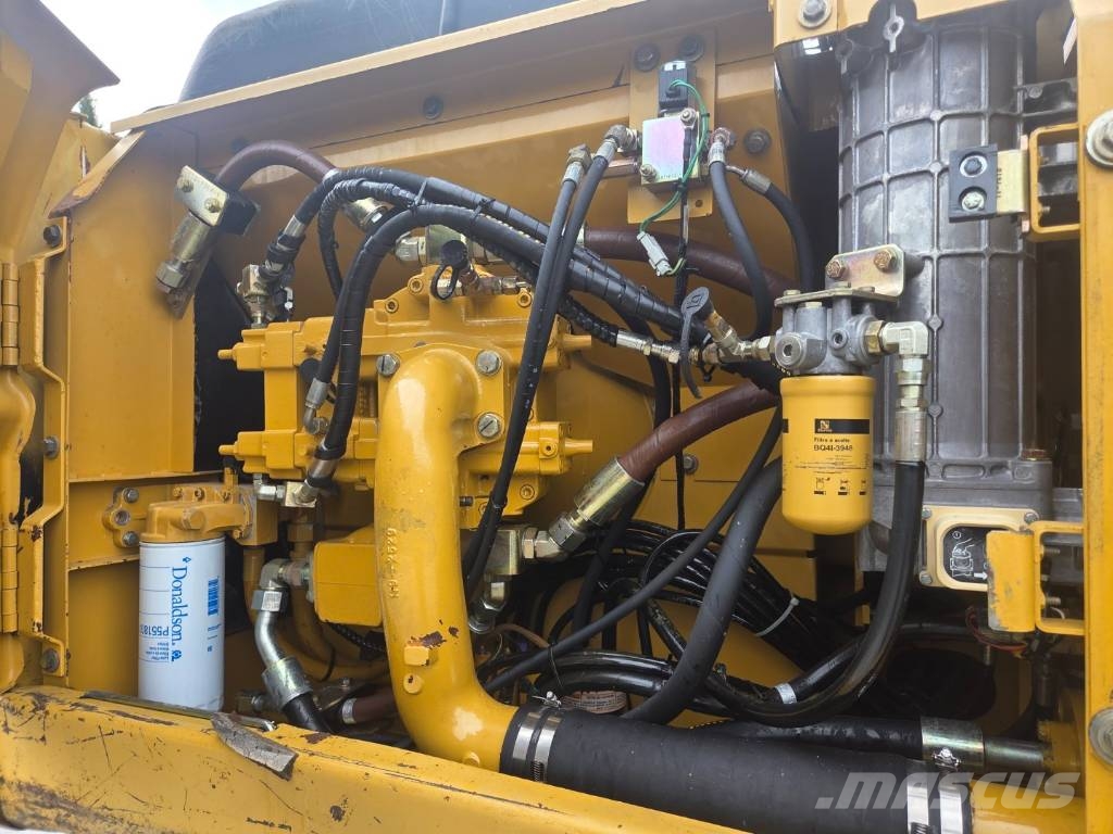 CAT 322 B LN Lánctalpas kotrók
