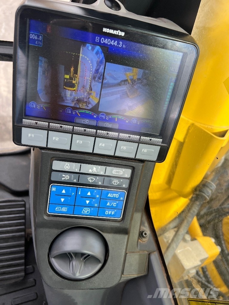 Komatsu HB365 LC-3 Pelle sur chenilles