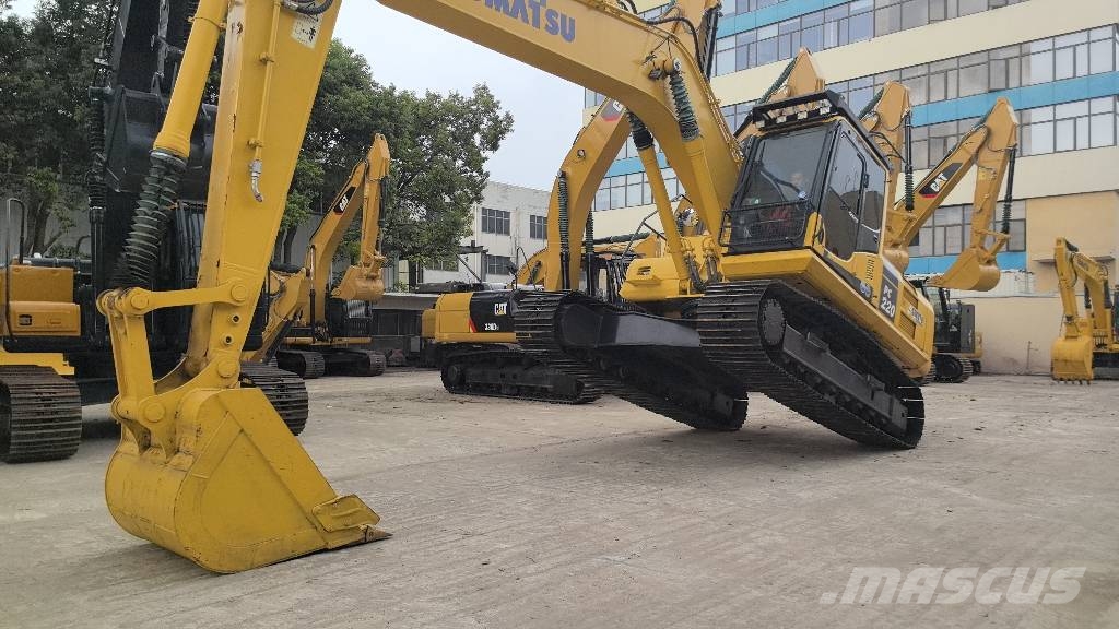 Komatsu PC 220-8 Гусеничні екскаватори
