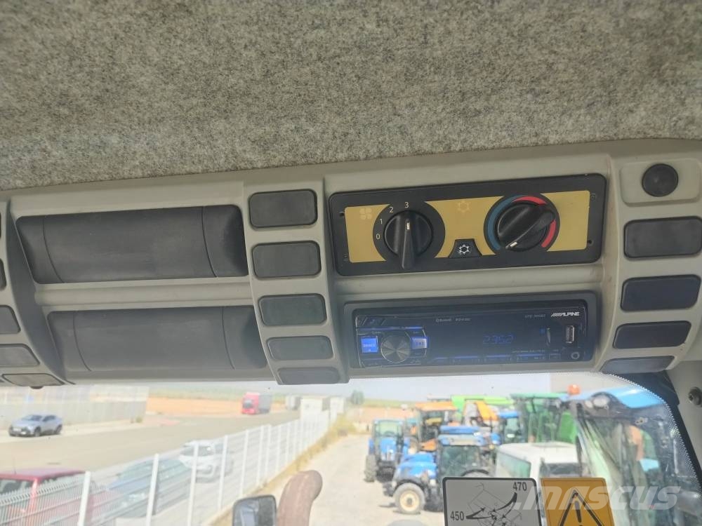 New Holland VL 620 ماكينات حصد الكروم