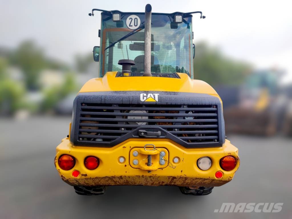CAT 906M Radlader