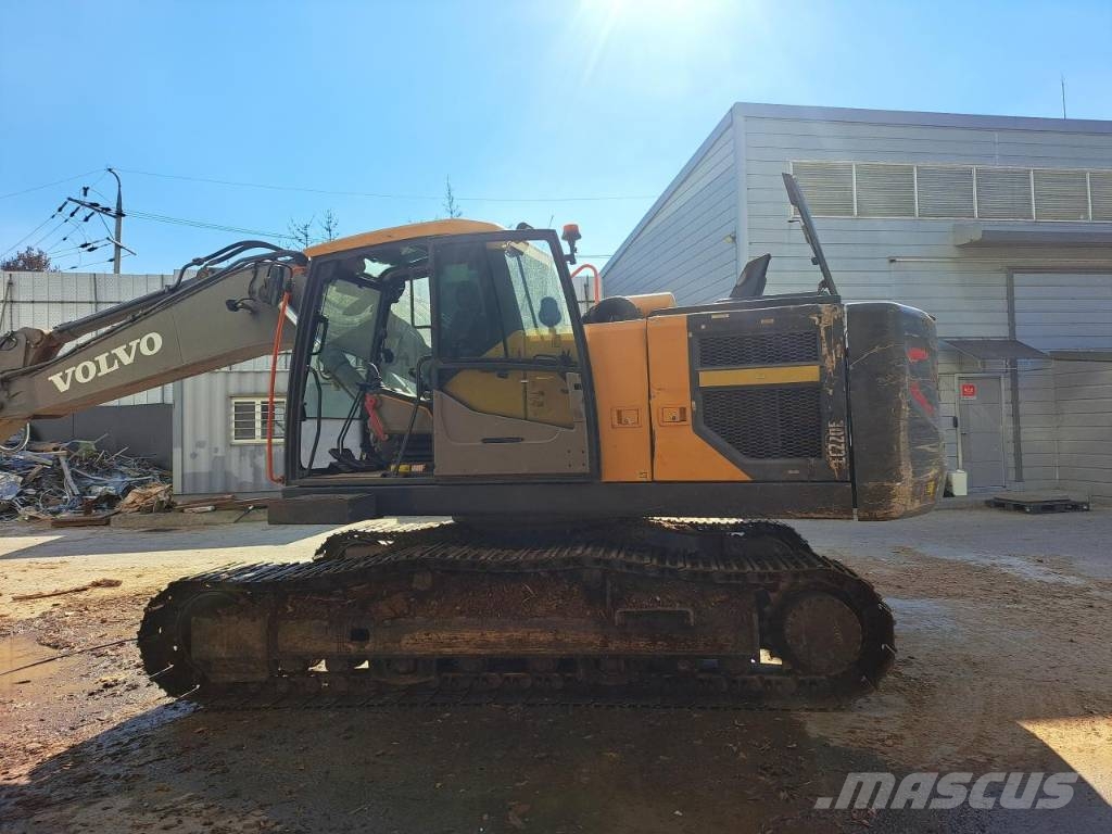 Volvo Penta EC220E 중형굴삭기 7톤-28톤