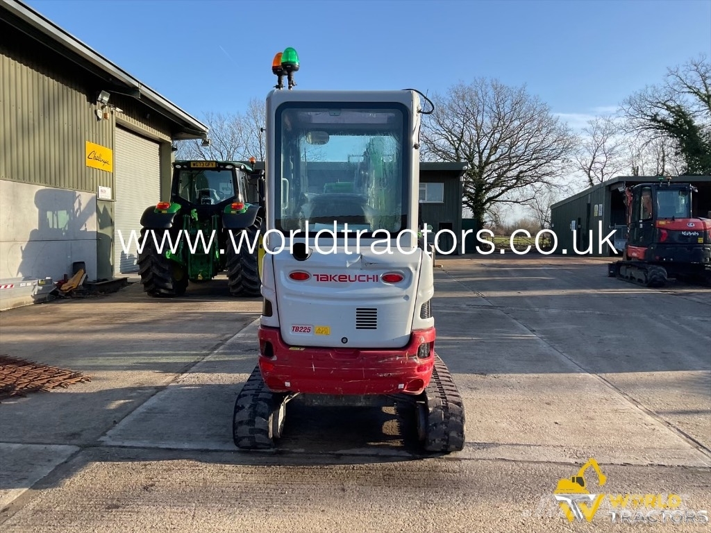 Takeuchi TB 225 Minigravere <7t