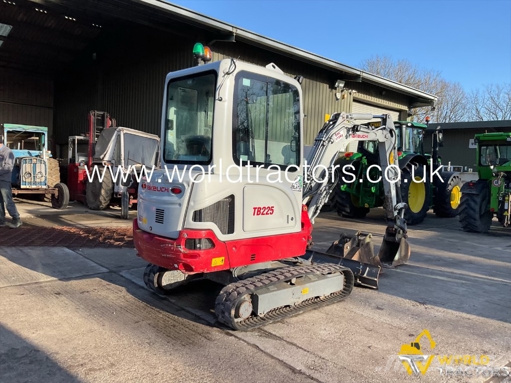 Takeuchi TB 225 Minigravere <7t