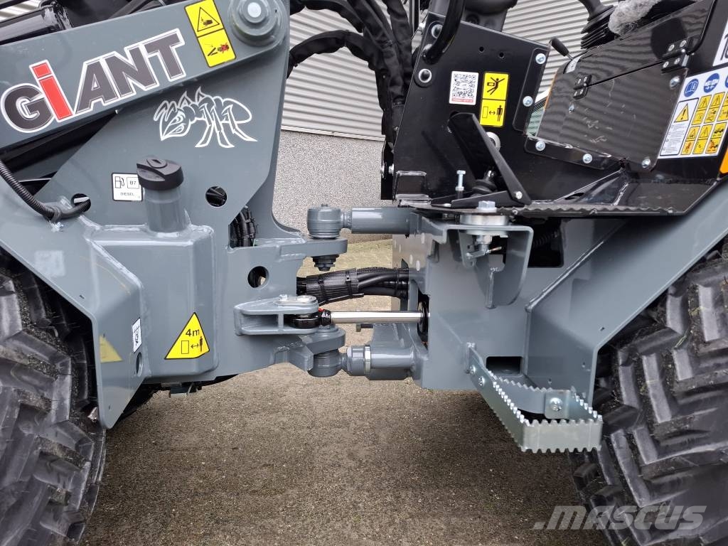 GiANT G1500 L Xtra Mini loaders