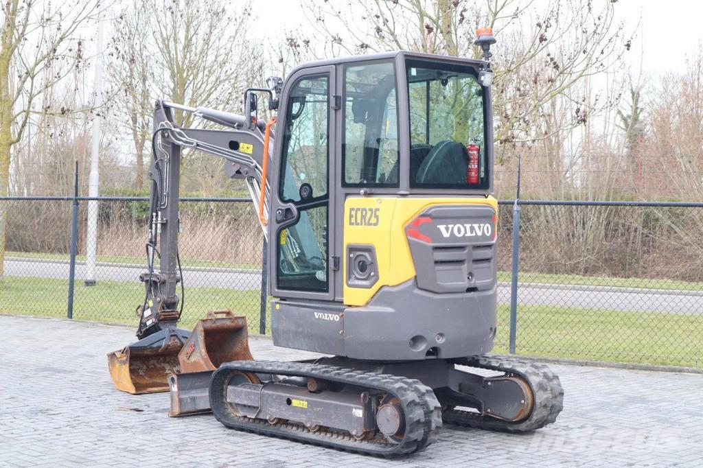 Volvo ECR25 ELECTRIC | JECR25D | TILTBUCKET | BUCKET | L Minigraafmachines < 7t