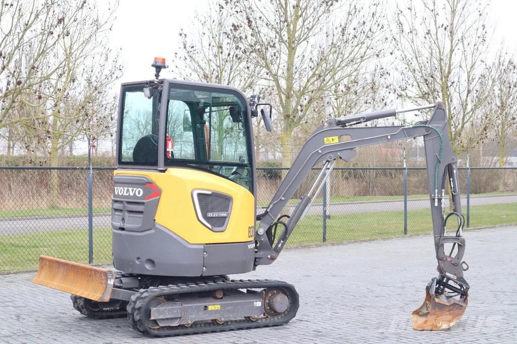 Volvo ECR25 ELECTRIC | JECR25D | TILTBUCKET | BUCKET | L Minigraafmachines < 7t