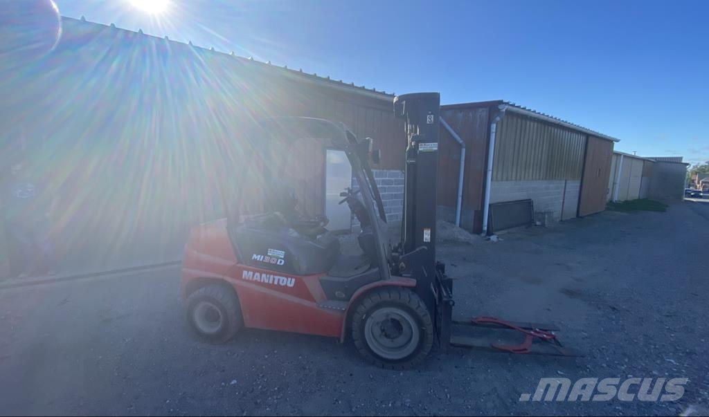 Manitou MI 30D Kmetijski teleskopski nakladalci