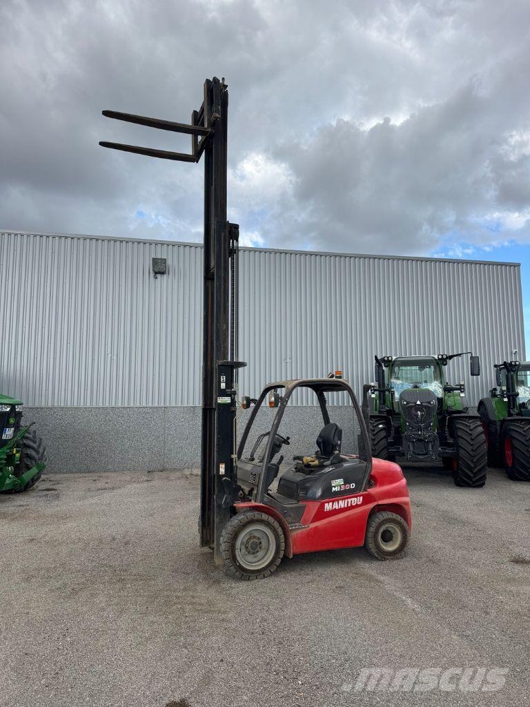 Manitou MI 30D Maatalouskurottajat