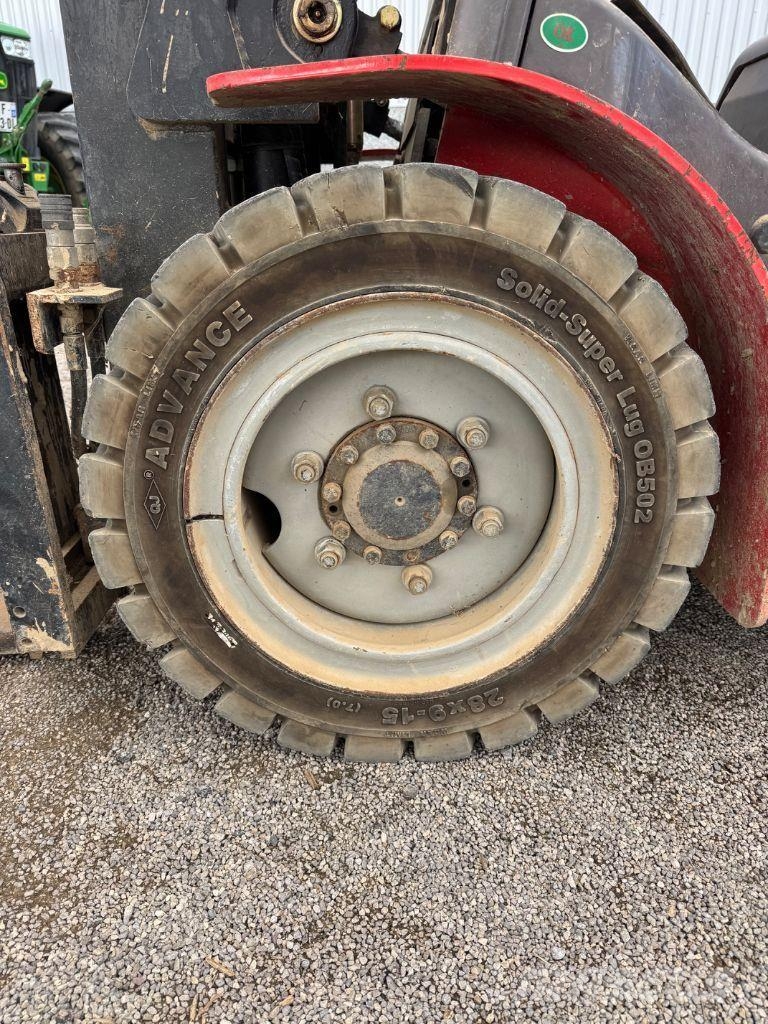 Manitou MI 30D Maatalouskurottajat