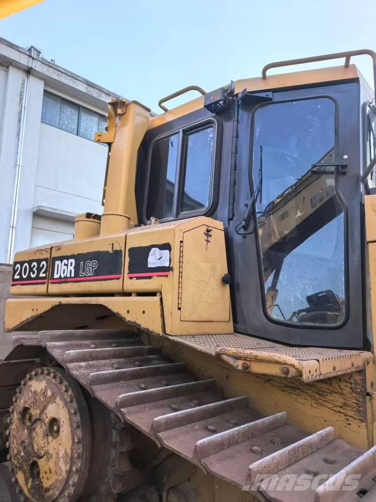 CAT D 6 R 履帶推土機