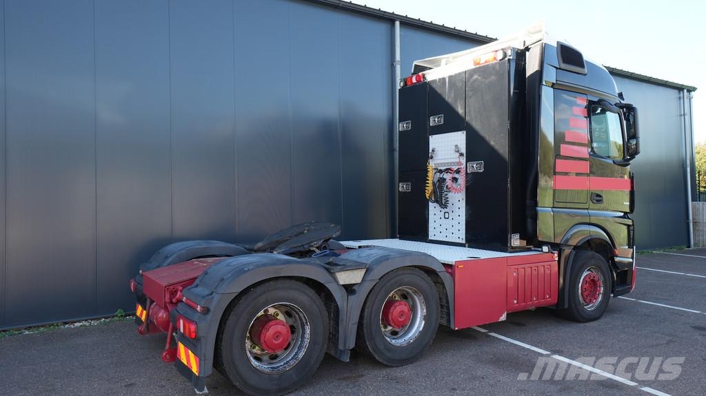 Mercedes-Benz Actros 3351 6x4 tractor unit 360.700km Cavalos mecânicos