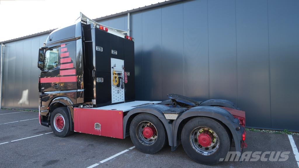 Mercedes-Benz Actros 3351 6x4 tractor unit 360.700km Cavalos mecânicos