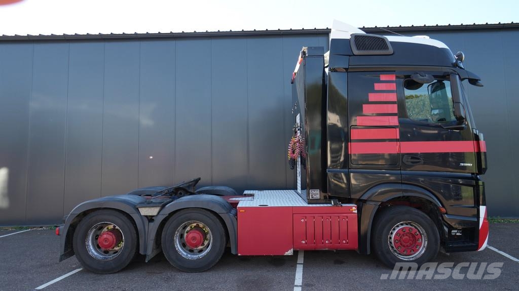 Mercedes-Benz Actros 3351 6x4 tractor unit 360.700km Cavalos mecânicos