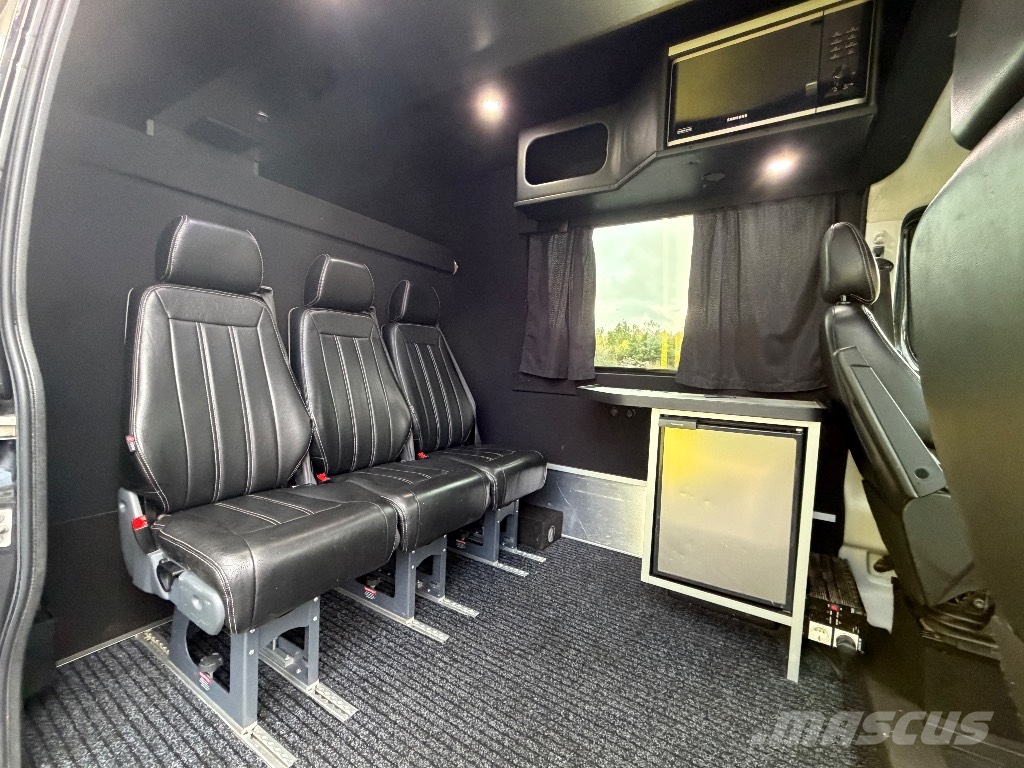 Iveco Daily 35S21 1+4 hlö Dostavna vozila / kombiji