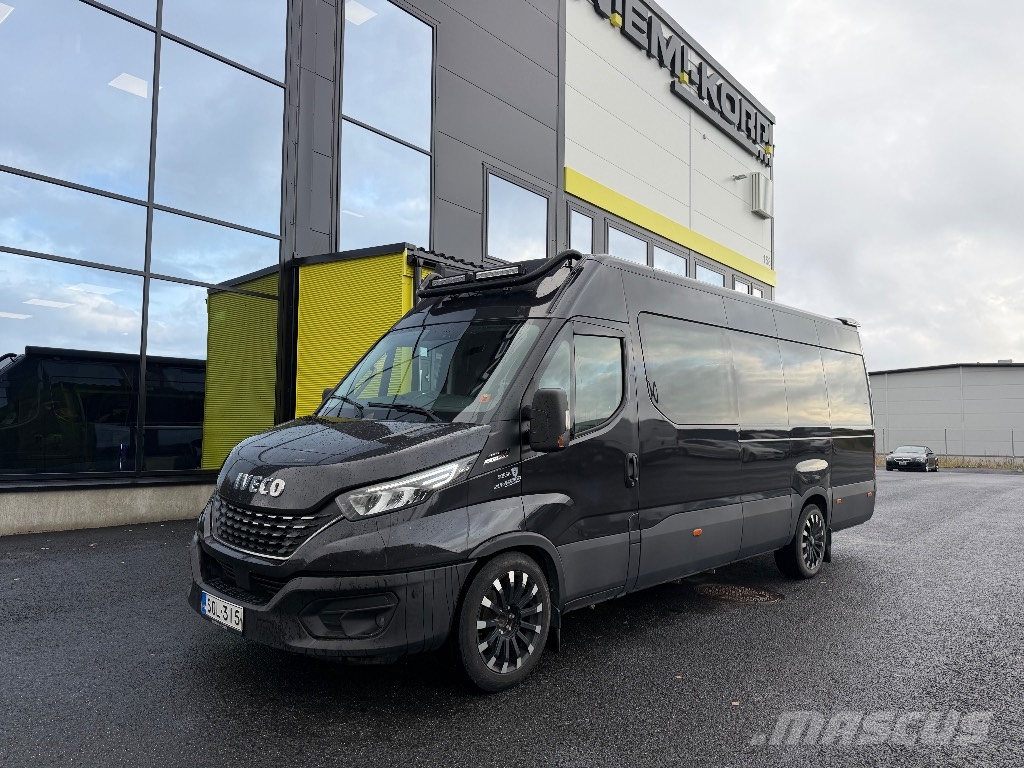 Iveco Daily 35S21 1+4 hlö Dostavna vozila / kombiji