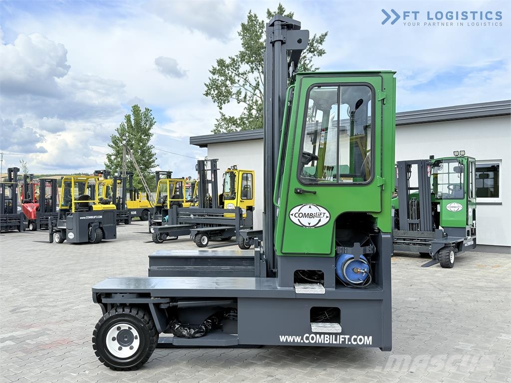 Combilift C8000 / GAS / DUPLEX - 4700MM / FORK POSITIONER / 4-vägstruck