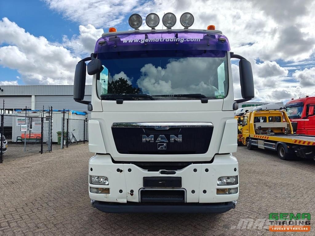 MAN TGS 18.360 6x2/4 Day Cab Euro 4 - 27.7m³ - 6 Compa Tanker trucks