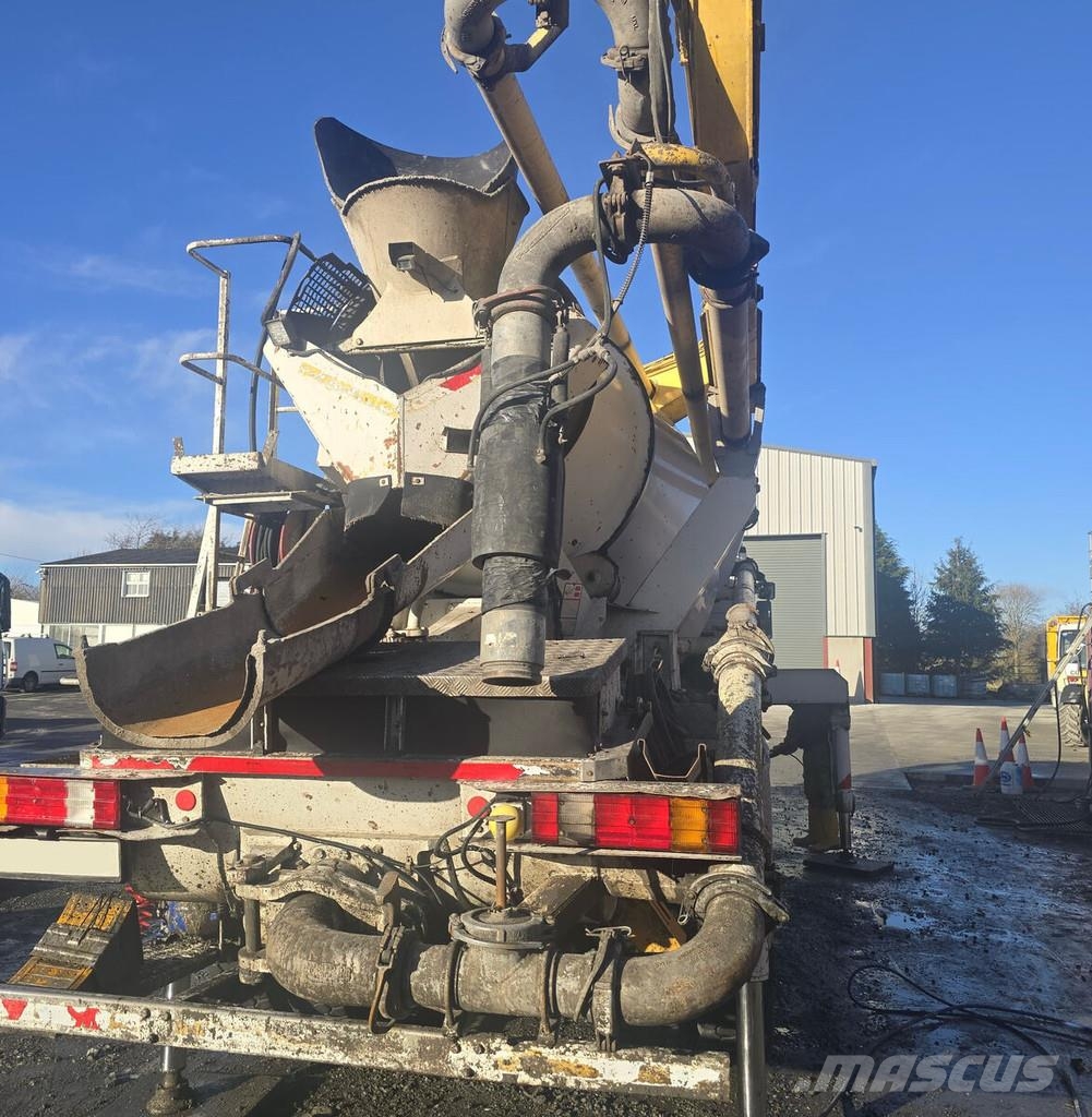 Putzmeister PUMI 24 on Mercedes Actros Betonpumpen